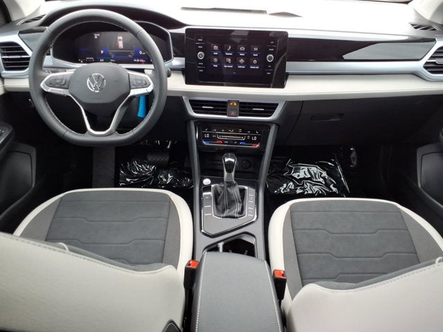2026 Volkswagen Taos SE