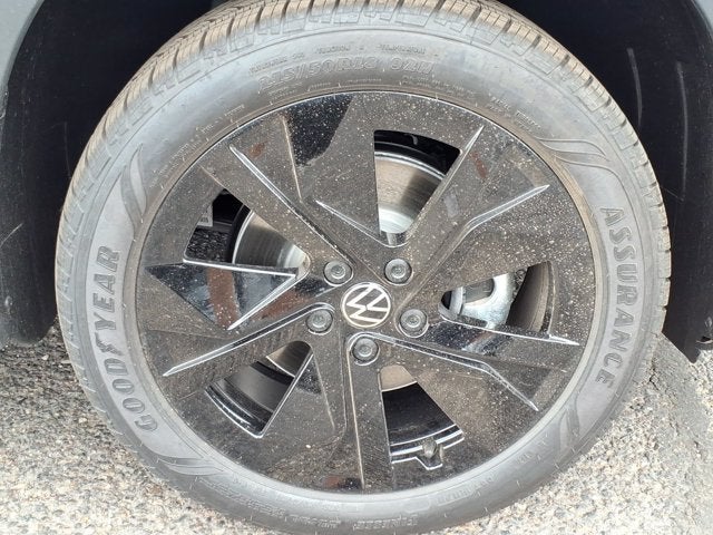 2026 Volkswagen Taos SE