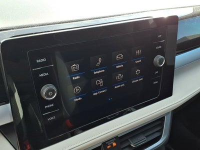2026 Volkswagen Taos SE