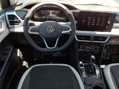 2026 Volkswagen Taos SE