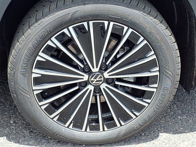 2026 Volkswagen Taos SE