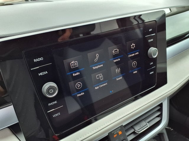 2026 Volkswagen Taos SE