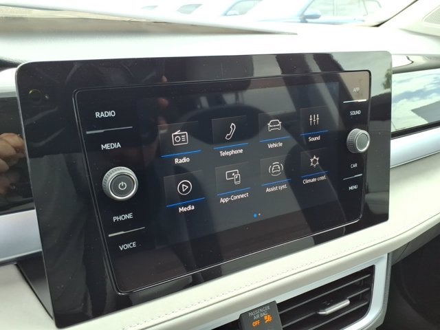 2026 Volkswagen Taos SE