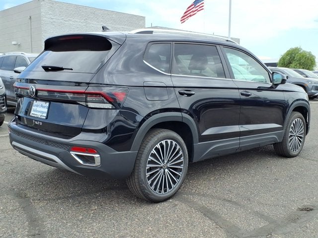 2026 Volkswagen Taos SE