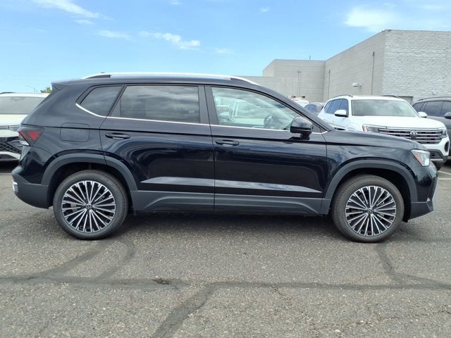 2026 Volkswagen Taos SE