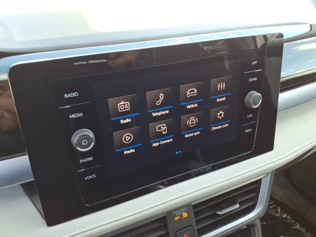 2026 Volkswagen Taos SE