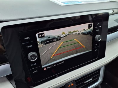 2026 Volkswagen Taos SE