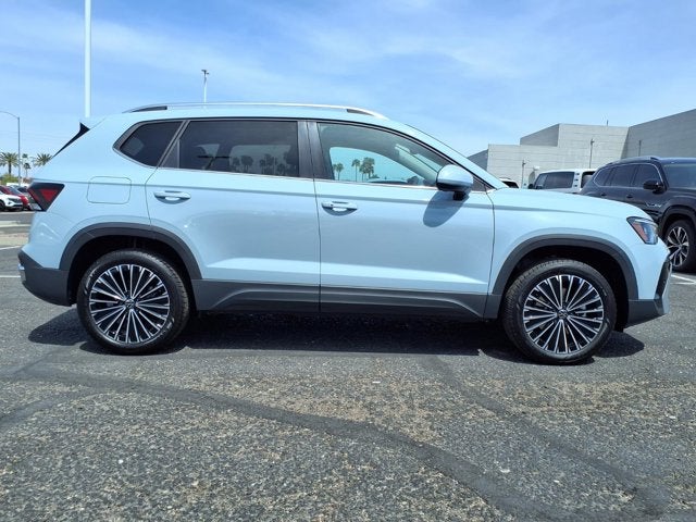 2026 Volkswagen Taos SE