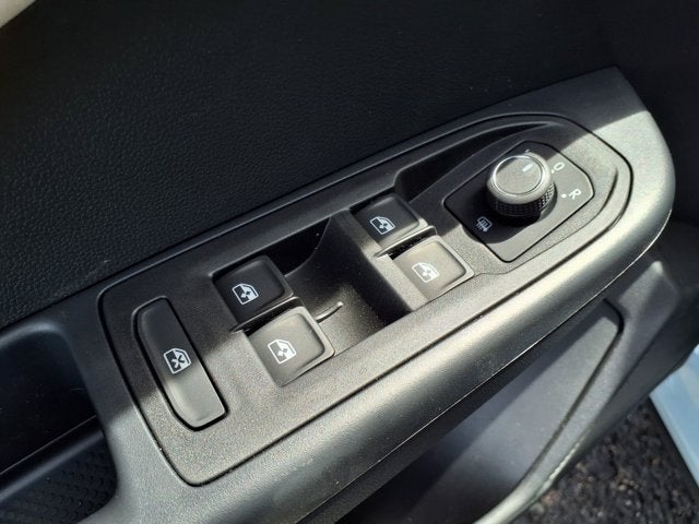 2027 Volkswagen Taos SE