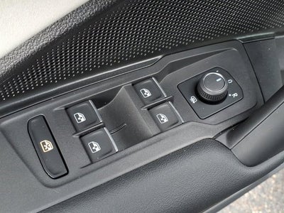 2025 Volkswagen Tiguan SE