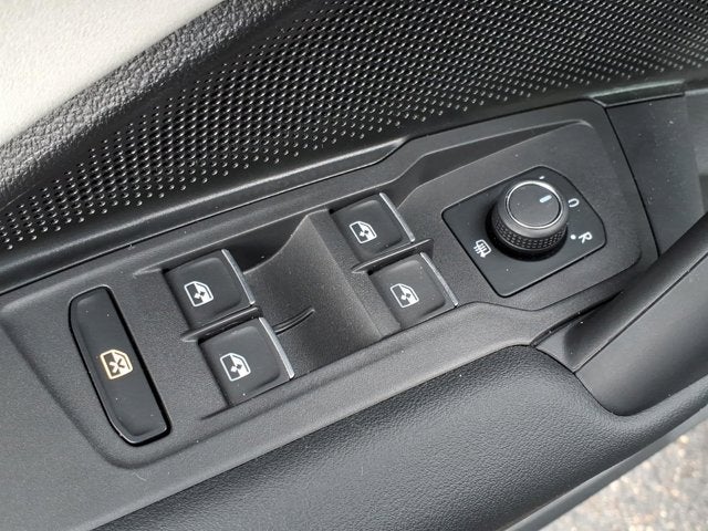 2025 Volkswagen Tiguan SE