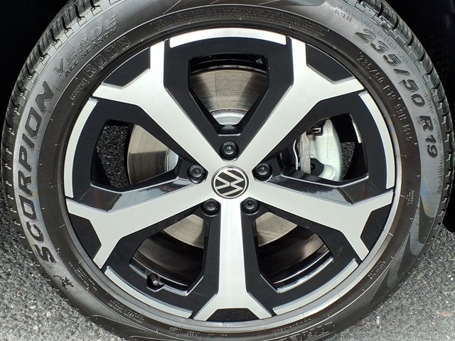 2025 Volkswagen Tiguan SE