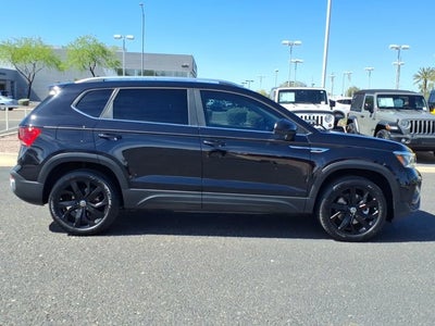 2023 Volkswagen Taos SE