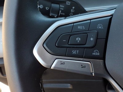 2025 Volkswagen Tiguan SE