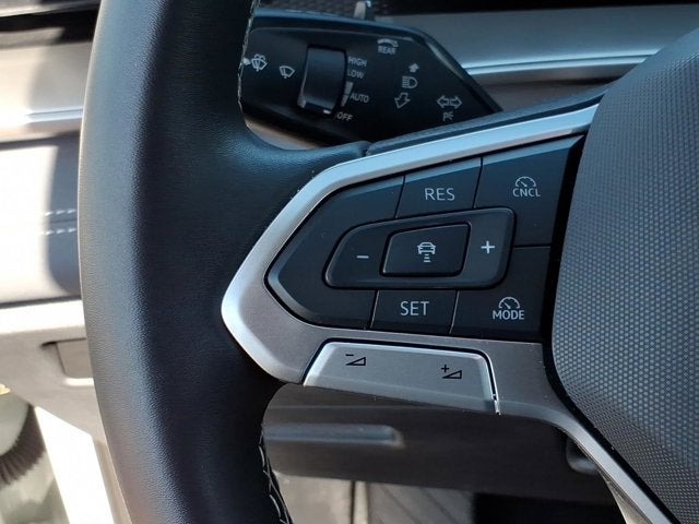 2025 Volkswagen Tiguan SE