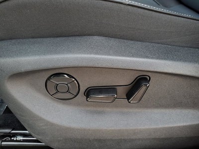 2025 Volkswagen Tiguan SE