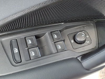 2025 Volkswagen Tiguan SE