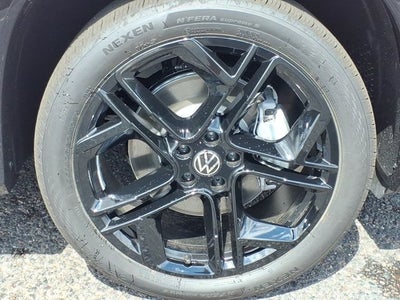 2026 Volkswagen Tiguan SE R-Line Black