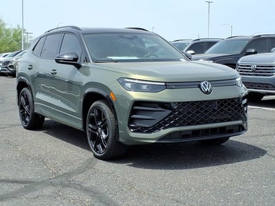 2026 Volkswagen Tiguan SE R-Line Black