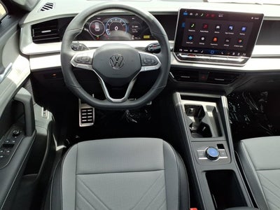2026 Volkswagen Tiguan SE R-Line Black