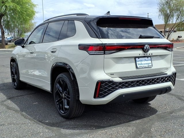 2026 Volkswagen Tiguan SE R-Line Black
