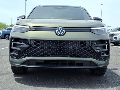 2026 Volkswagen Tiguan SE R-Line Black