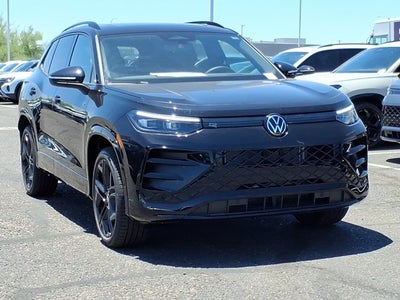2026 Volkswagen Tiguan SE R-Line Black