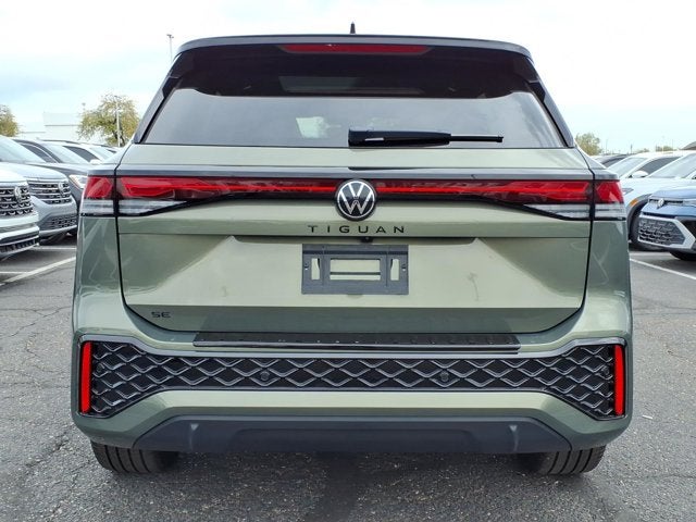 2026 Volkswagen Tiguan SE R-Line Black