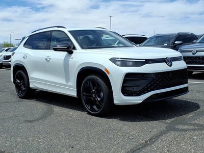 2026 Volkswagen Tiguan SE R-Line Black