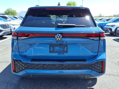 2026 Volkswagen Tiguan SE R-Line Black