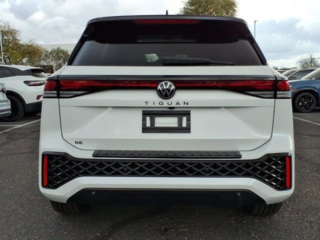 2026 Volkswagen Tiguan SE R-Line Black