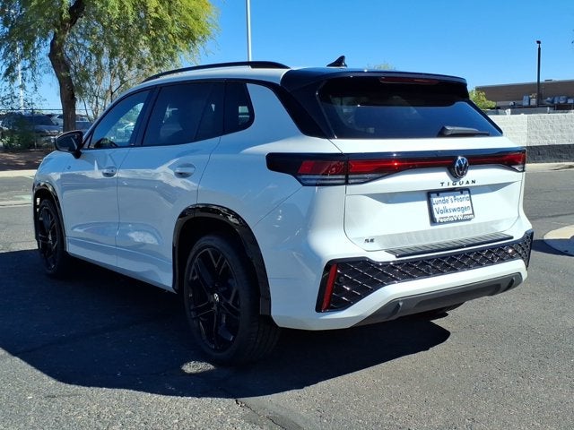 2026 Volkswagen Tiguan SE R-Line Black