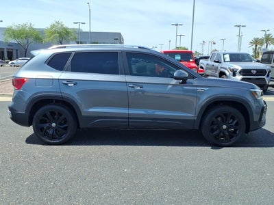 2022 Volkswagen Taos SE