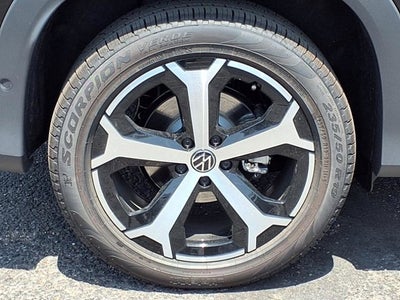 2025 Volkswagen Tiguan SE