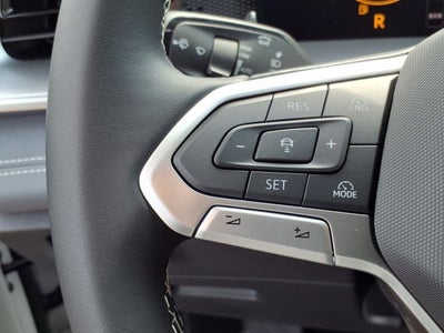 2025 Volkswagen Tiguan SE