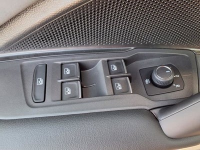 2025 Volkswagen Tiguan SE