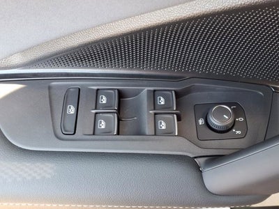 2025 Volkswagen Tiguan SE