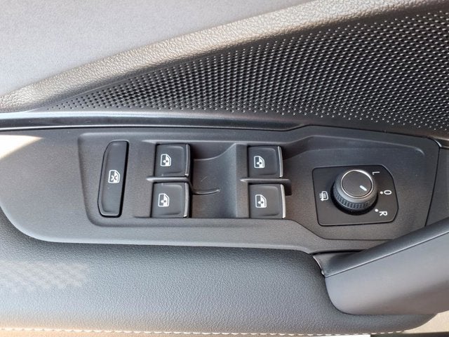 2025 Volkswagen Tiguan SE