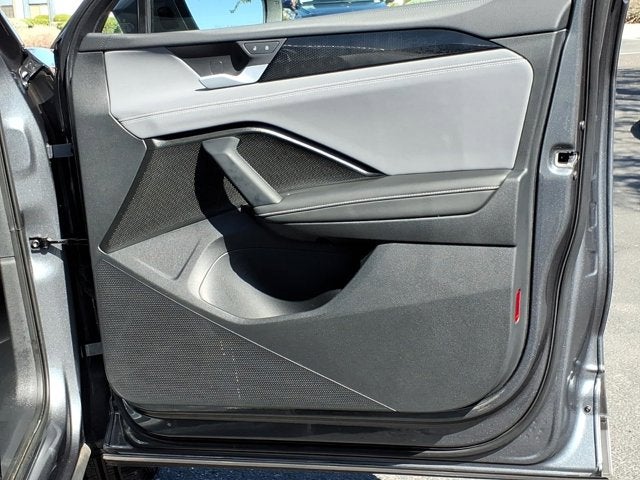 2025 Volkswagen Tiguan SE