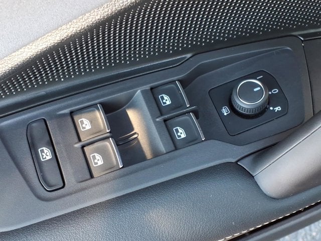 2025 Volkswagen Tiguan SE