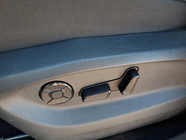 2025 Volkswagen Tiguan SE