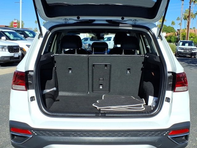 2023 Volkswagen Taos SE