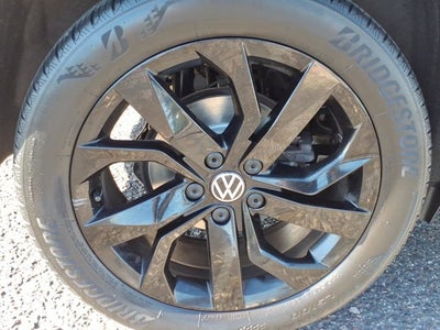2023 Volkswagen Taos SE