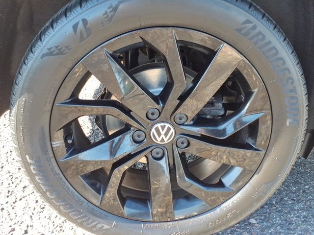 2023 Volkswagen Taos SE