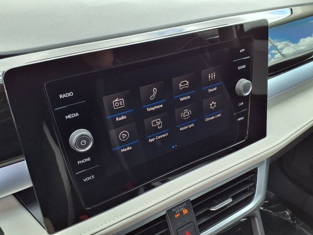 2026 Volkswagen Taos SE
