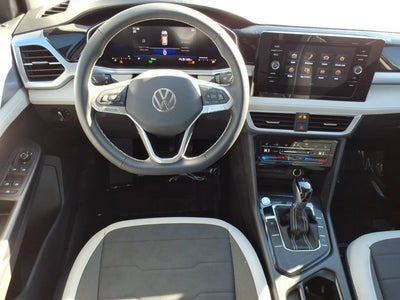 2026 Volkswagen Taos SE