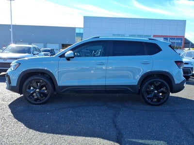 2026 Volkswagen Taos SE