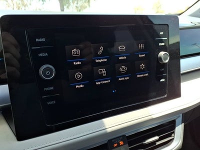 2026 Volkswagen Taos SE
