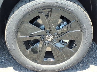 2026 Volkswagen Taos SE