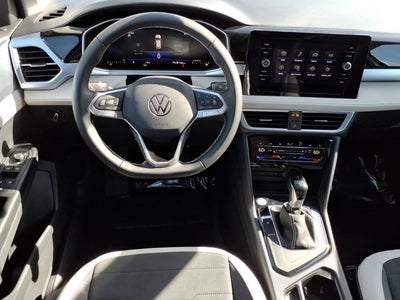 2026 Volkswagen Taos SE